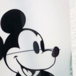 Meet your Posher, Leticia